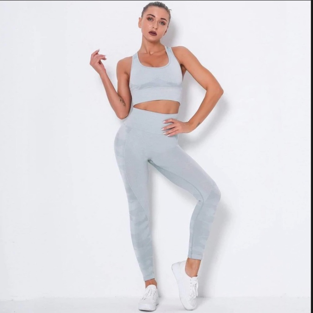 NWT Yoga Sport Wear light grey camo yoga bra leggings set - size a